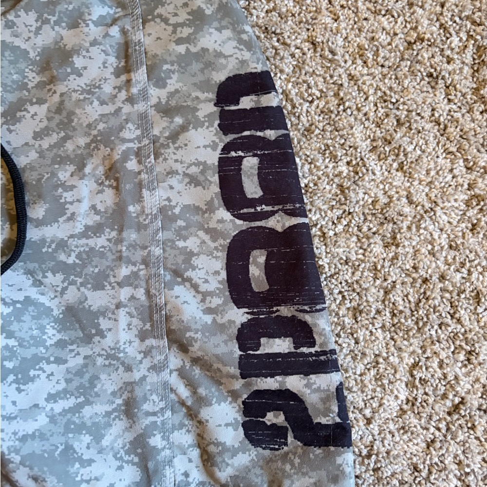 2Pood Men’s Gym Shorts - Picture 2 of 5